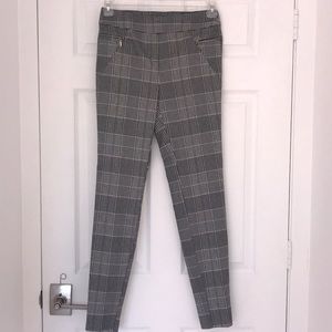 Soho Apparel Ltd. - NWOT Pants